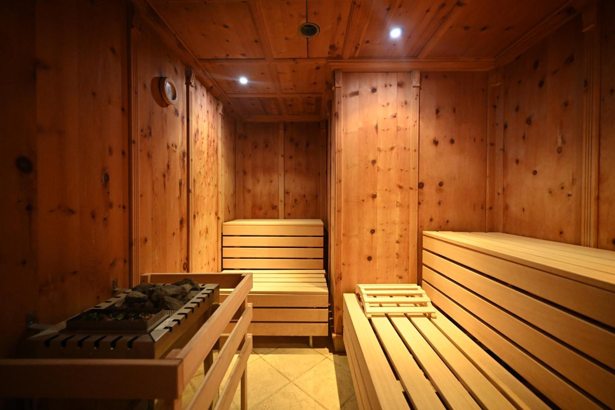 Mercure Sighisoara Binderbubi Hotel & Spa エクステリア 写真