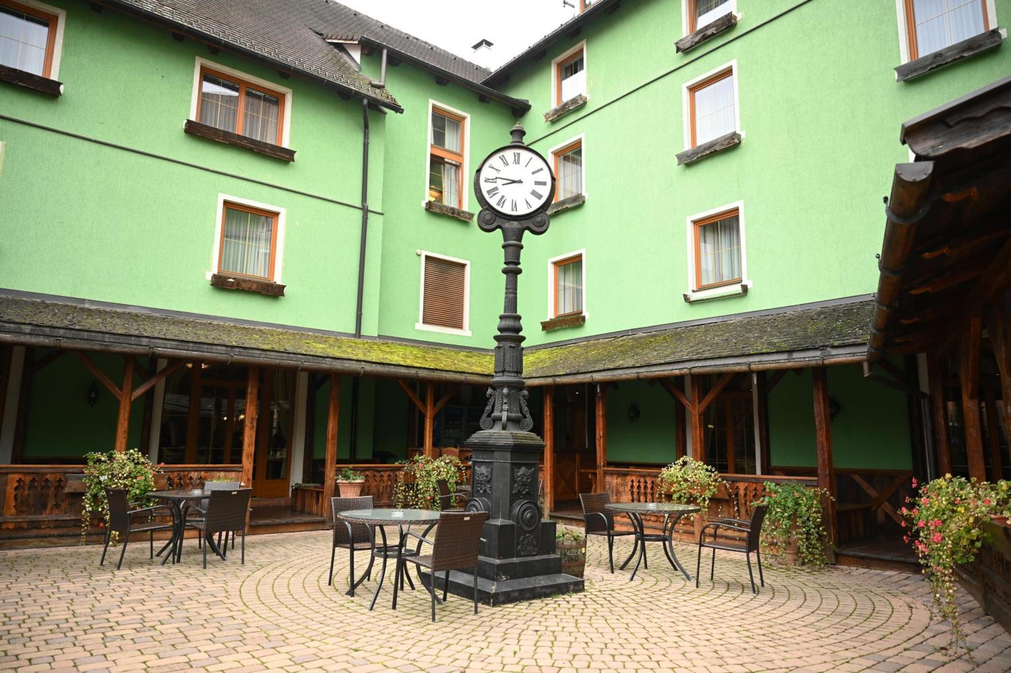 Mercure Sighisoara Binderbubi Hotel & Spa エクステリア 写真