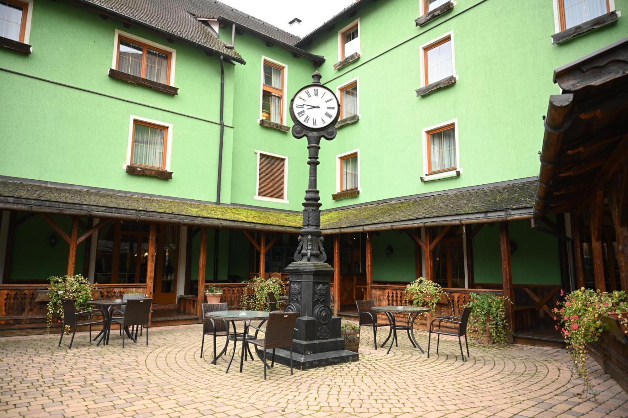 Mercure Sighisoara Binderbubi Hotel & Spa エクステリア 写真