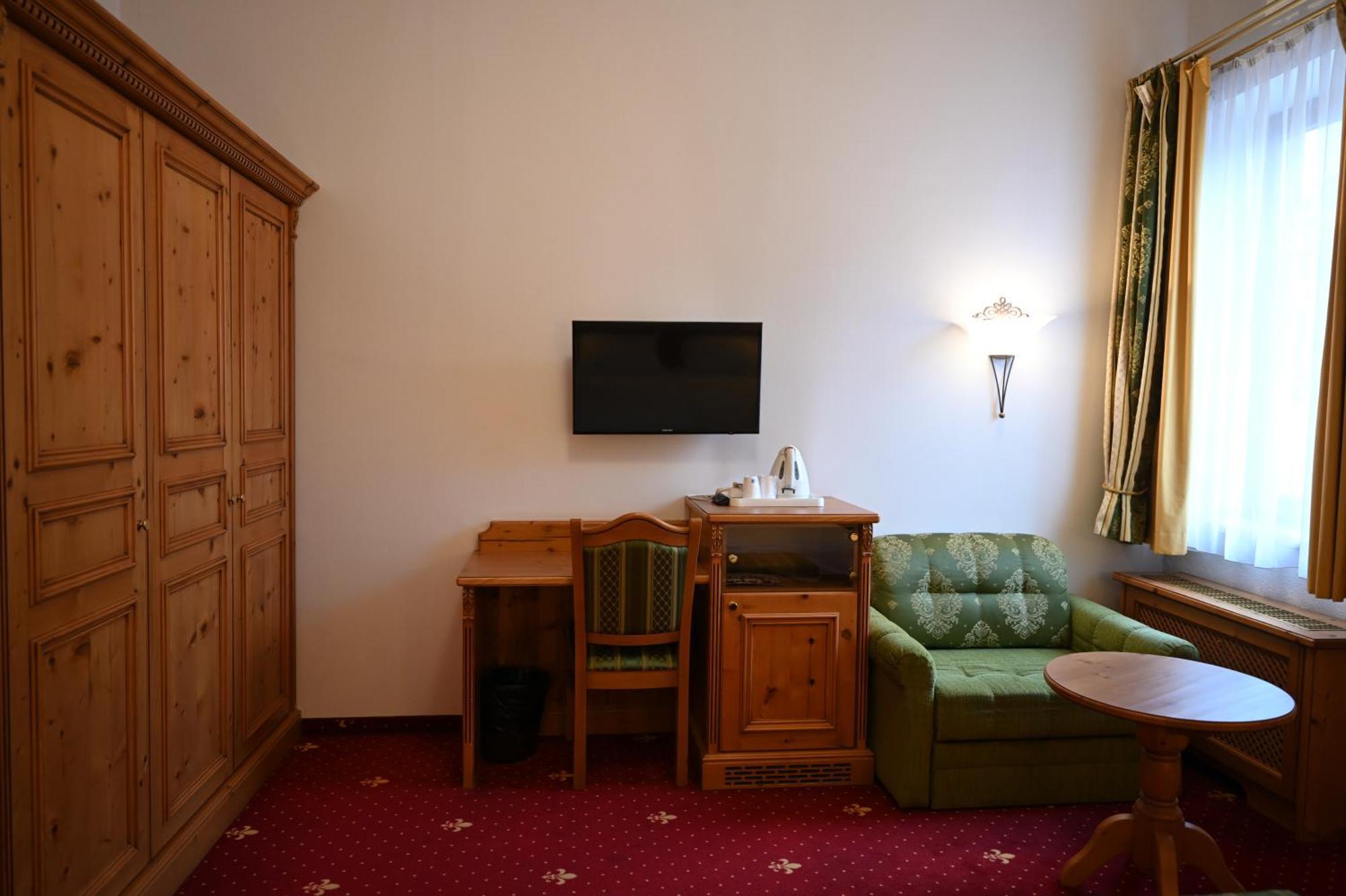 Mercure Sighisoara Binderbubi Hotel & Spa エクステリア 写真